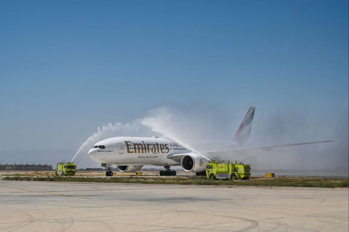 Emirates Boeing 777 200LR Emirates Boeing 777 200LR