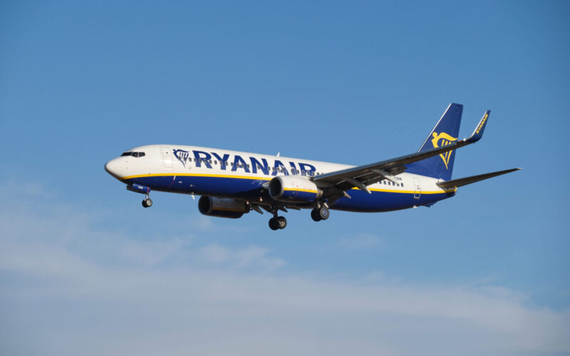 Ryanair 737 8AS