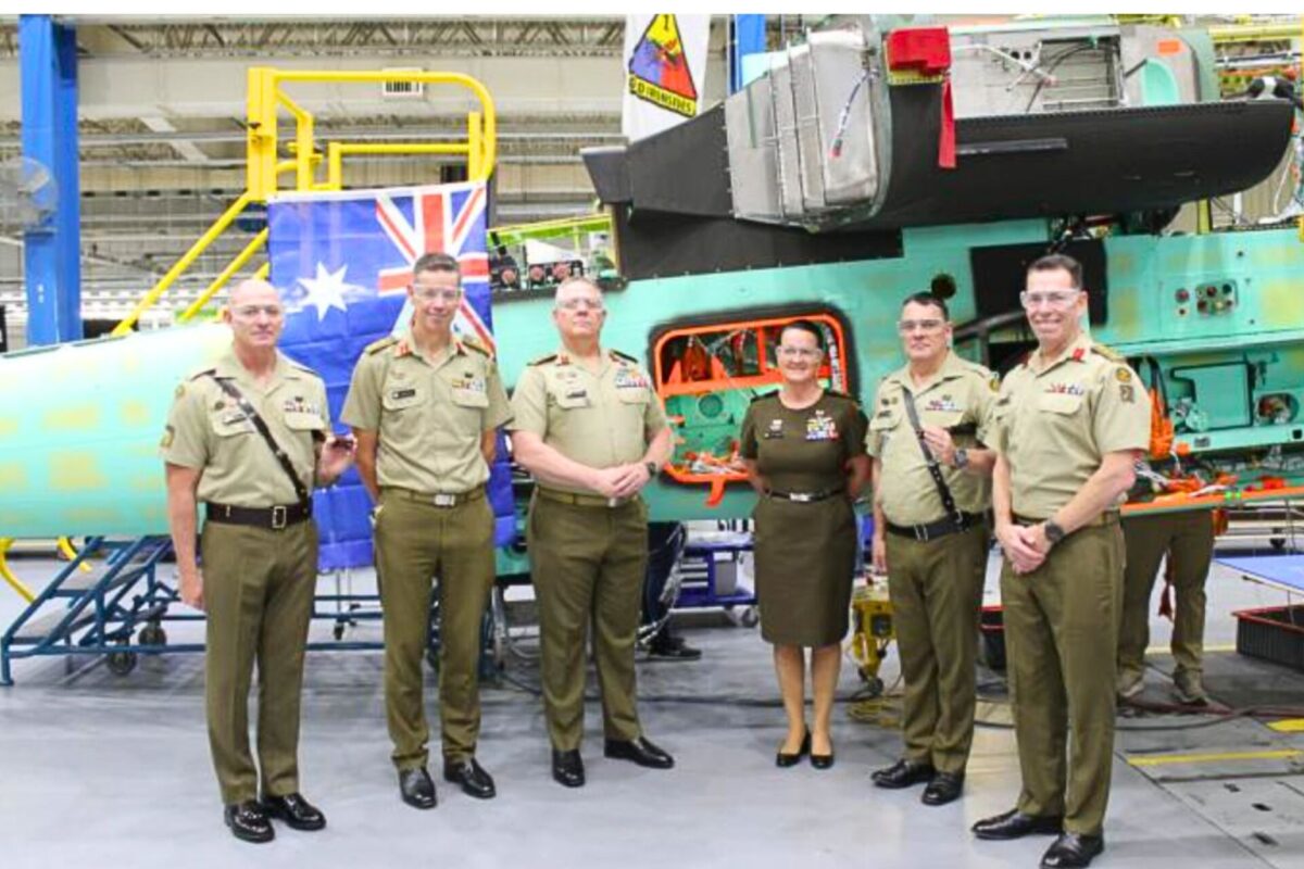 Australian Army closer to receiving Apaches