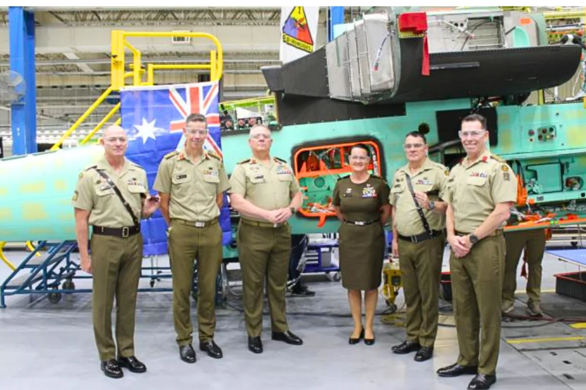 Australian Army closer to receiving Apaches Australian Army closer to receiving Apaches