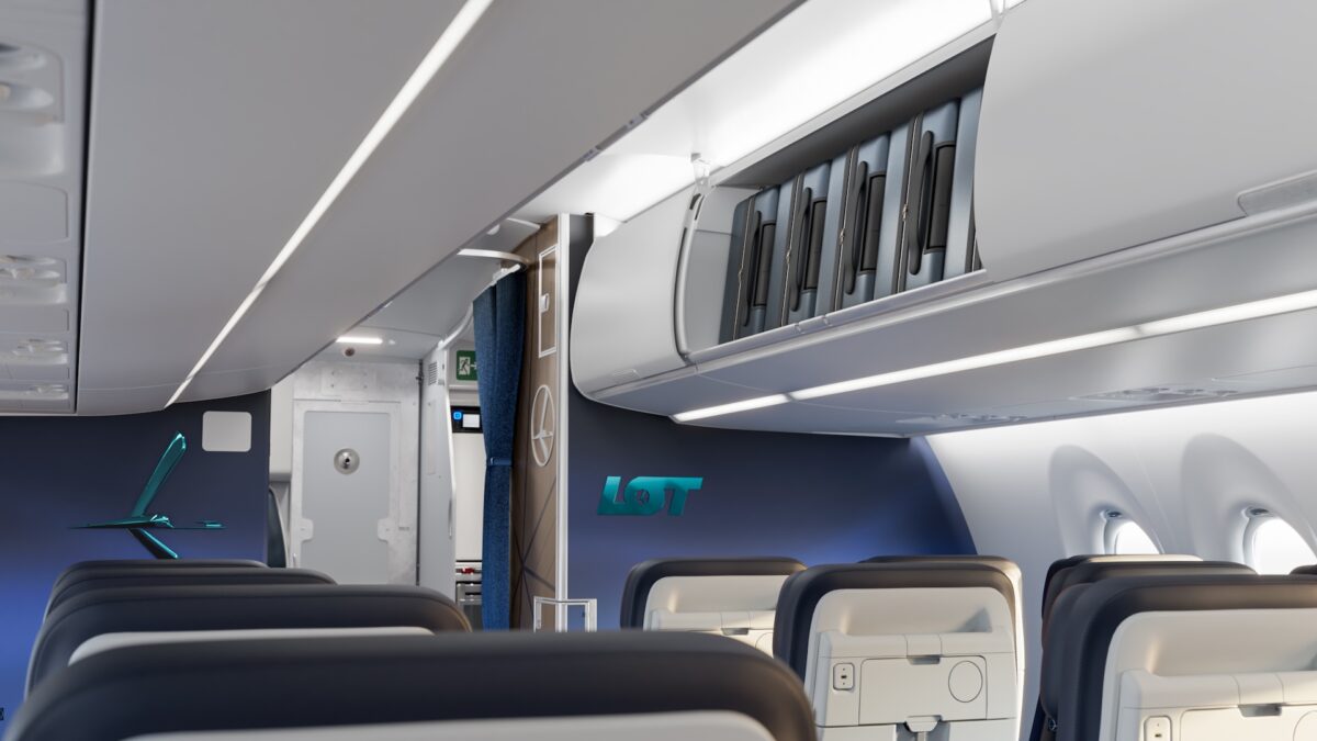 Airbus A220 LOT Polish Airlines Interior 6