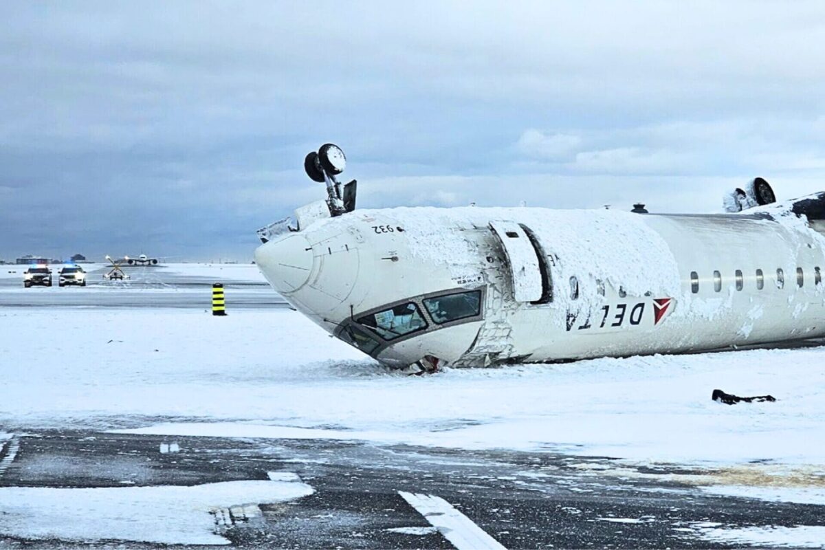 Endeavor Air Bombardier YYZ incident