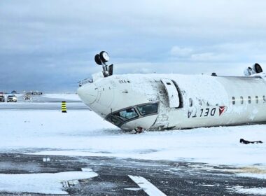 Endeavor Air Bombardier YYZ incident