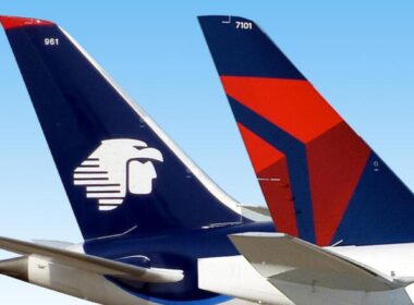 Aeromexico and Delta tails