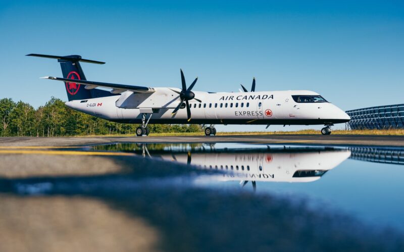 Air Canada Dash 8 400