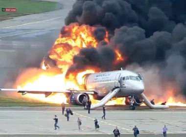 Crash and evacuation video of Aeroflot Sukhoi Superjet