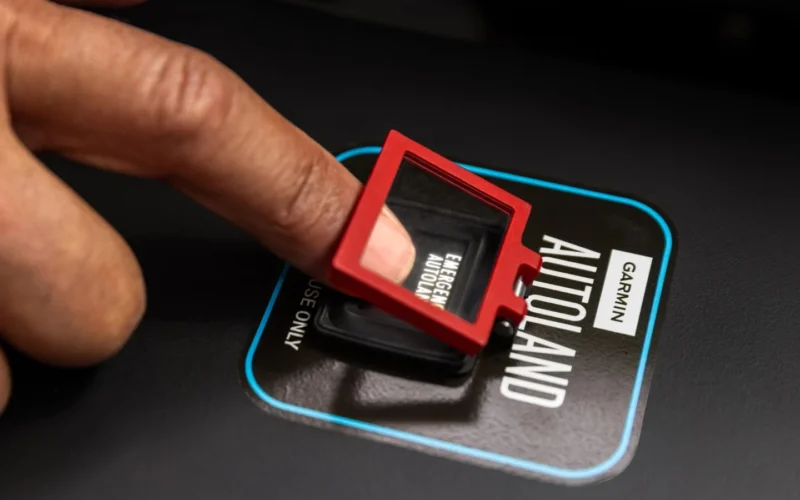 Garmin autoland switch