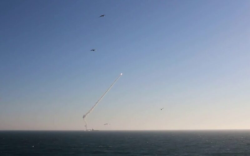 Launch of Zircon hypersonic missile during Zapad 2025