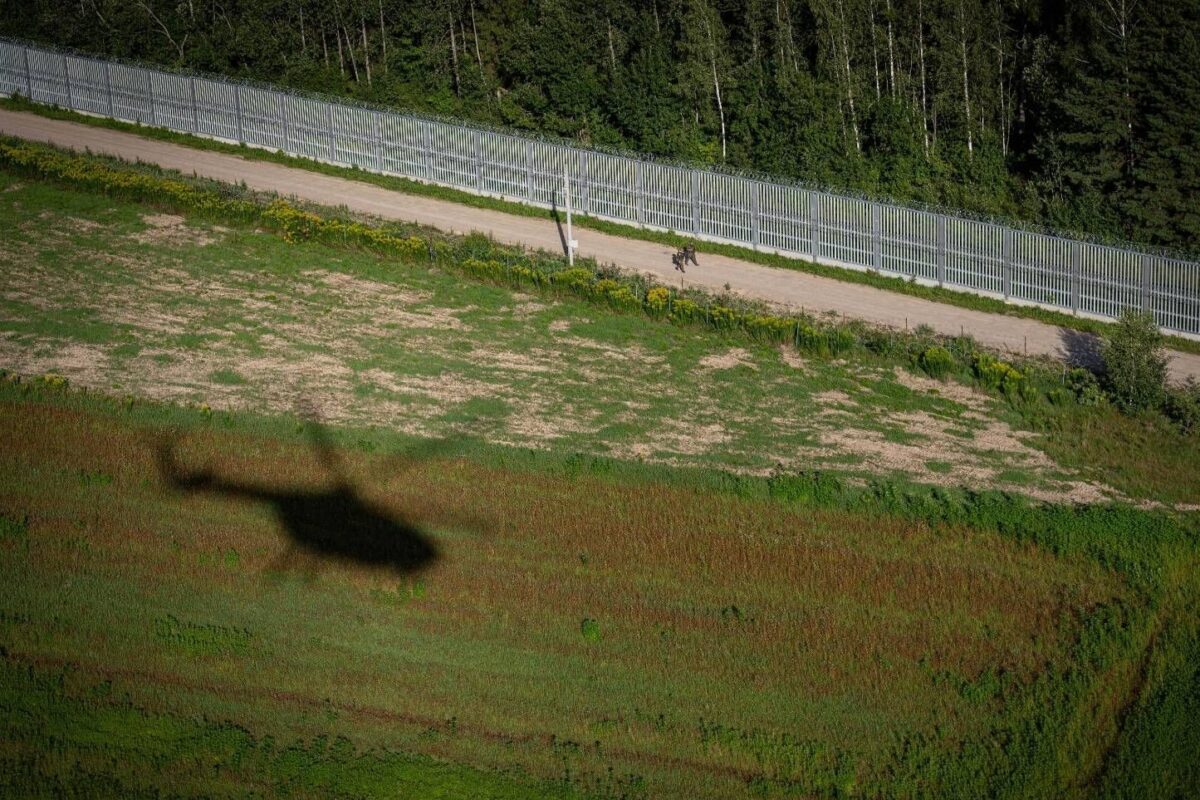 Polish Operational Command of the Armed Forces picture of flying helicopter