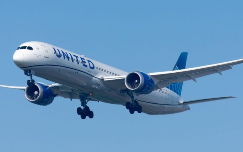United 787