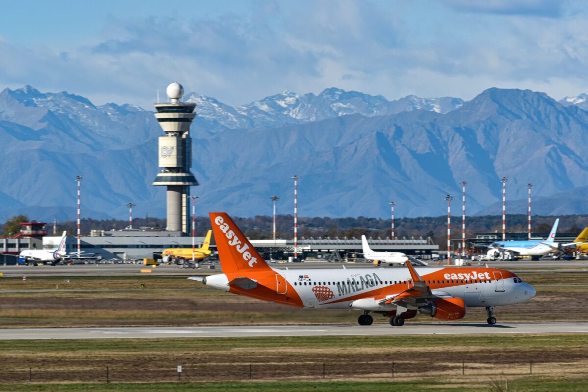 easyJet Airbus A320 Milan Malpensa