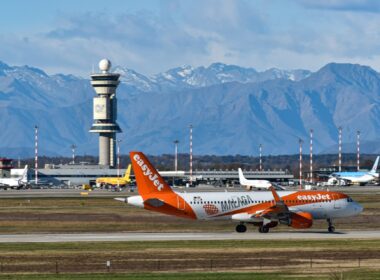 easyJet Airbus A320 Milan Malpensa
