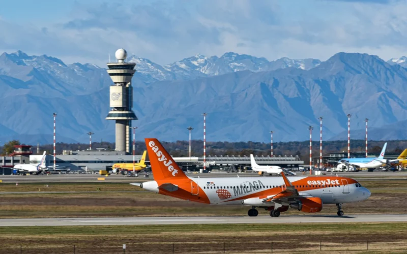 easyJet Airbus A320 Milan Malpensa