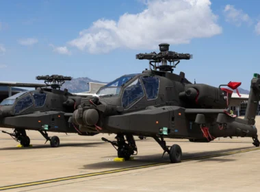 Boeing delivers attack Apache helicopters to AU