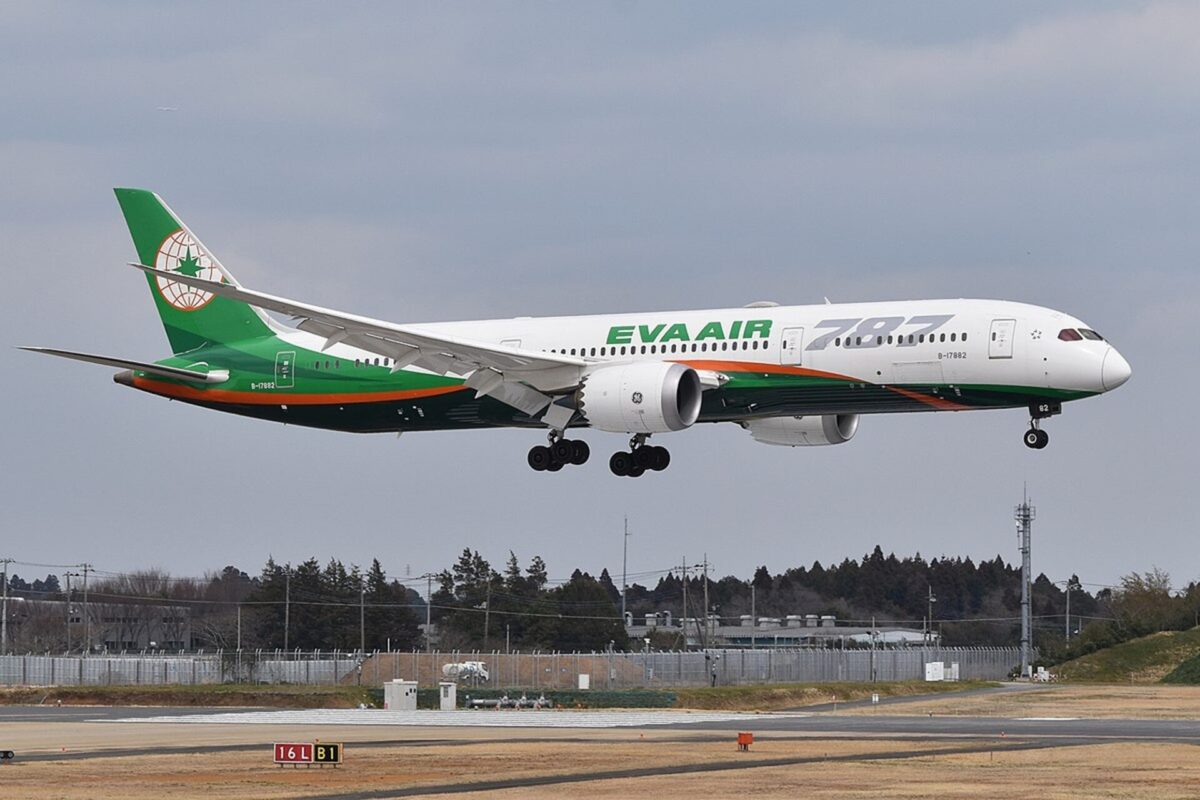 EVA Air Boeing 787 9 Dreamliner