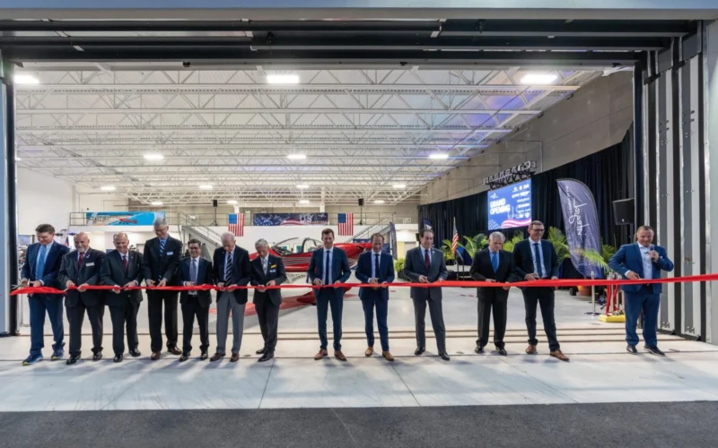 Grand_Opening_AURA_AERO_cropped_3x2