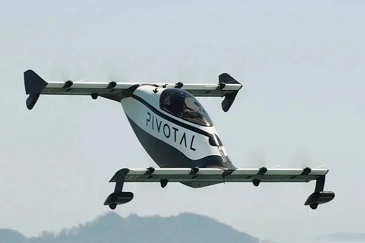 Pivotal_BlackFly_Flight_3x2
