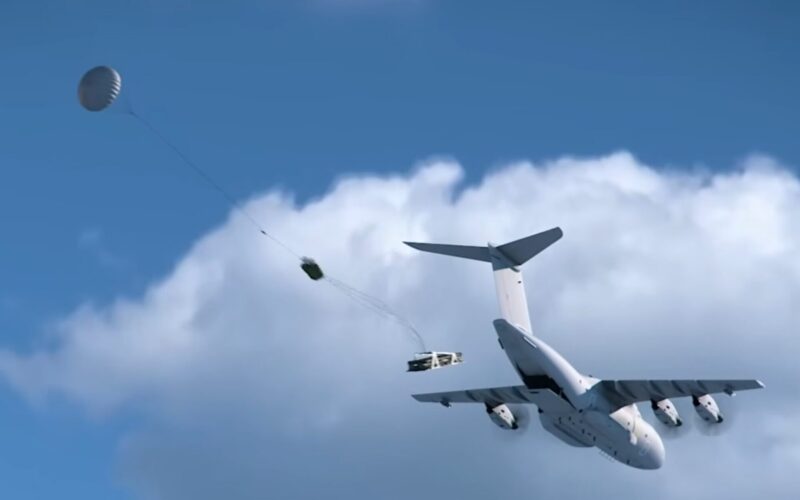 Render of French Air Force A400M airdropping palletized effectors Render of French Air Force A400M airdropping palletized effectors