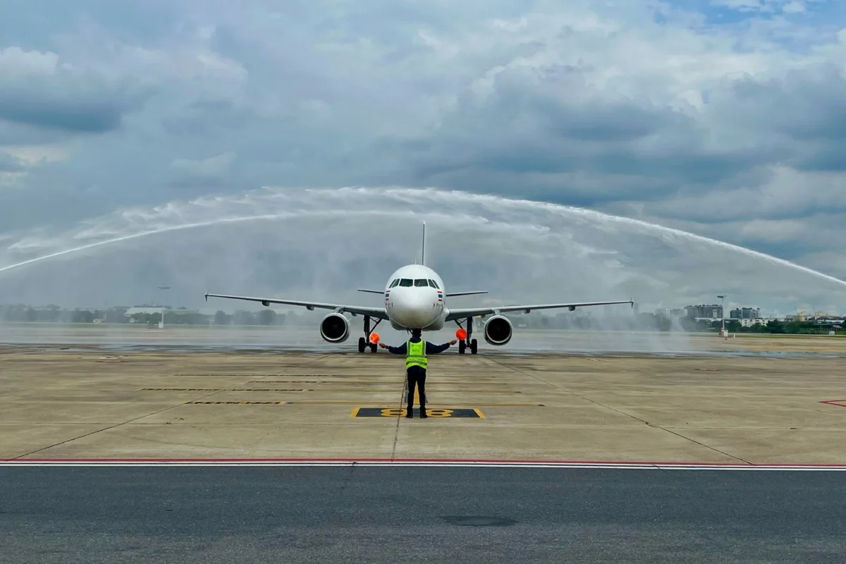 Thai Smartlynx Water Cannon Salute Thai Smartlynx Water Cannon Salute