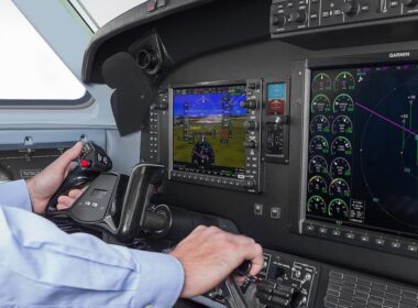 hero_ADSBTrafficSurveillance_cropped_3x2