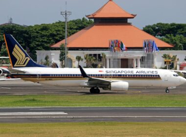 Singapore Airlines 737