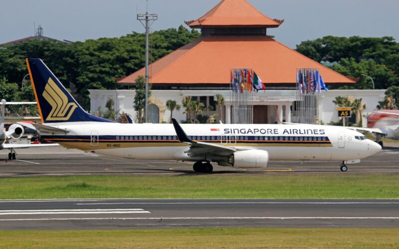 Singapore Airlines 737