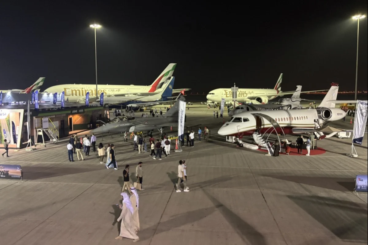 Aircraft at night at Dubai Airshow 2025