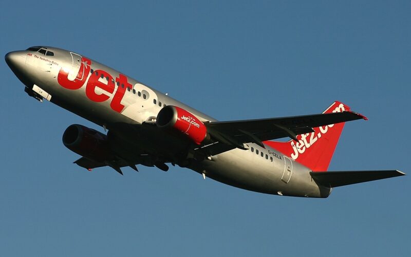 Boeing 737 377 Jet2com JP422850 Jet2