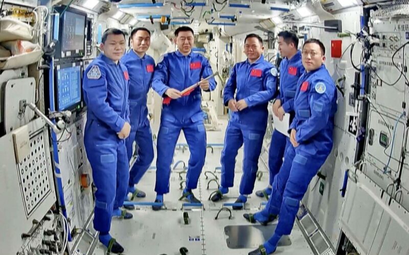 China Shenzhou20 crew cropped 3x2 China_Shenzhou20_crew_cropped_3x2