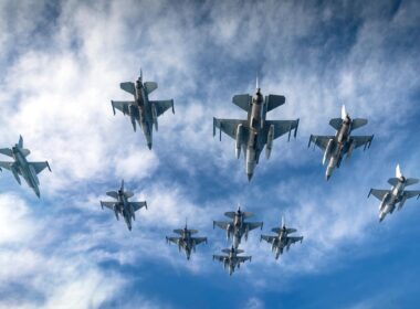 Dutch F 16 fighter jets