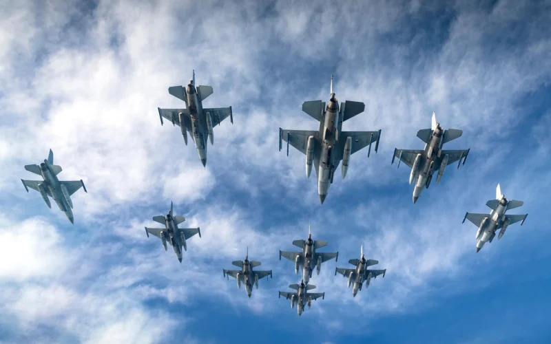 Dutch F 16 fighter jets