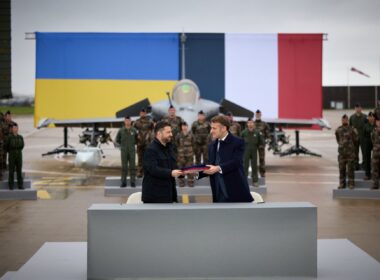 Emmanuel Macron and Volodymyr Zelenskyy sign letter of intent for 100 Rafale fighter jets