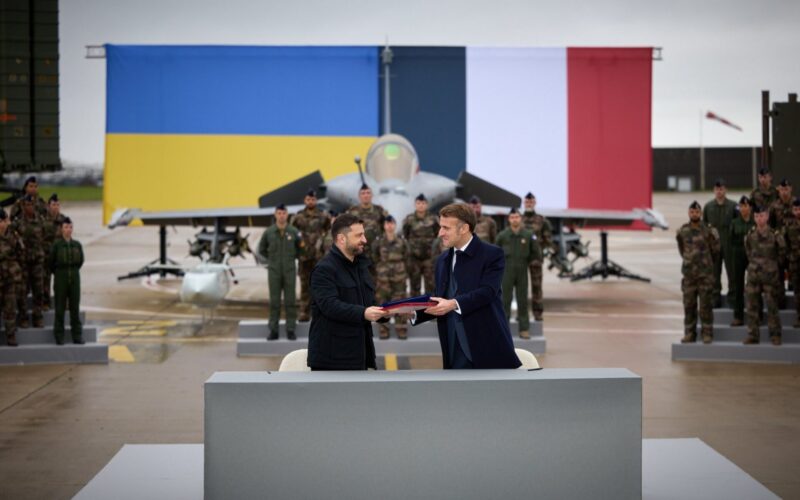 Emmanuel Macron and Volodymyr Zelenskyy sign letter of intent for 100 Rafale fighter jets