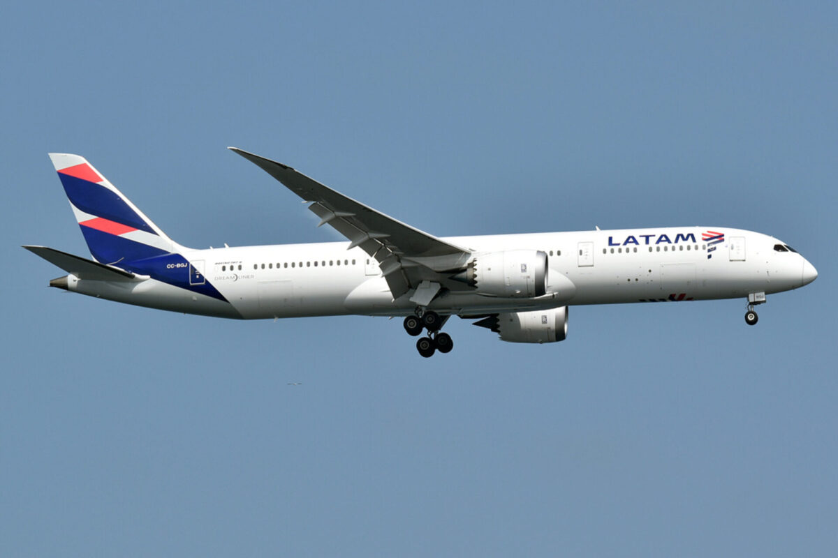 LATAM Airlines Boeing 787 9 Dreamliner LATAM Airlines Boeing 787 9 Dreamliner