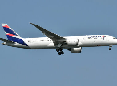 LATAM Airlines Boeing 787-9 Dreamliner