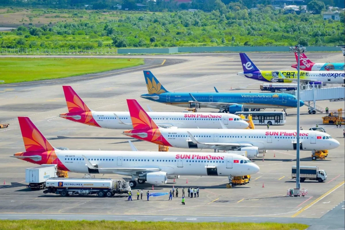 Sun PhuQuoc Airways Airbus A321
