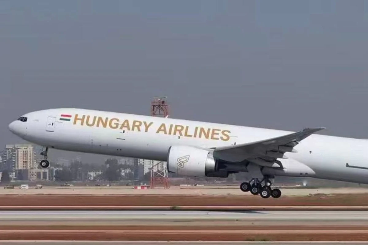 AerCap delivers first Boeing 777 300ERSF to Fly Met