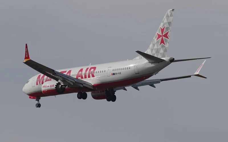 Boeing_737-8-200_MAX_(cn_65876,_9H-VUE)_2024-03-15_Andre_Gerwing_Collection_ID_018028