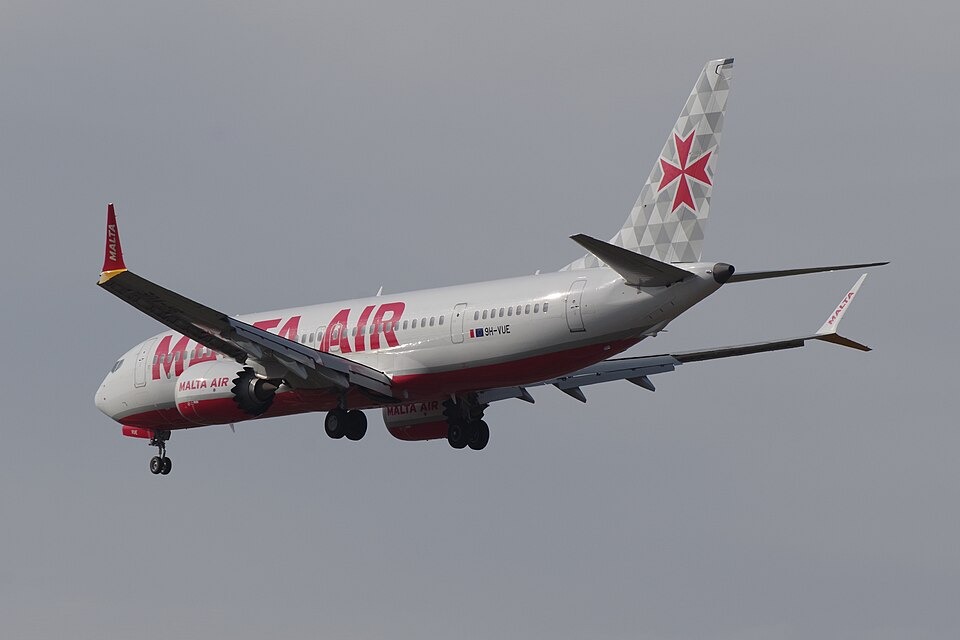 Boeing_737-8-200_MAX_(cn_65876,_9H-VUE)_2024-03-15_Andre_Gerwing_Collection_ID_018028