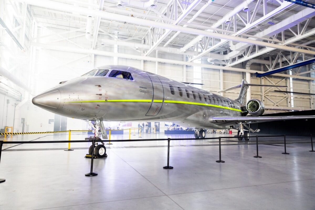Bombardier Global 8000