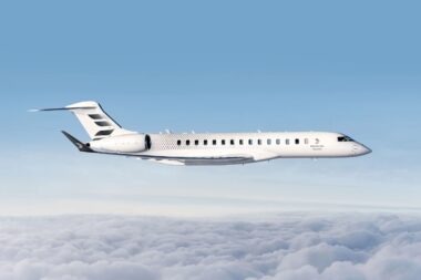 Inflight_Bombardier_Global_8000_3x2