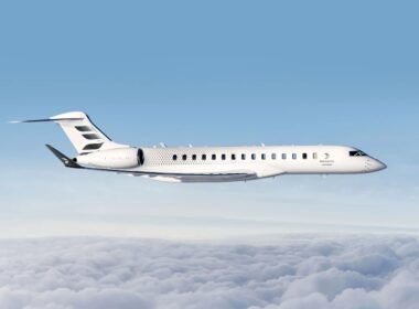 Inflight_Bombardier_Global_8000_3x2