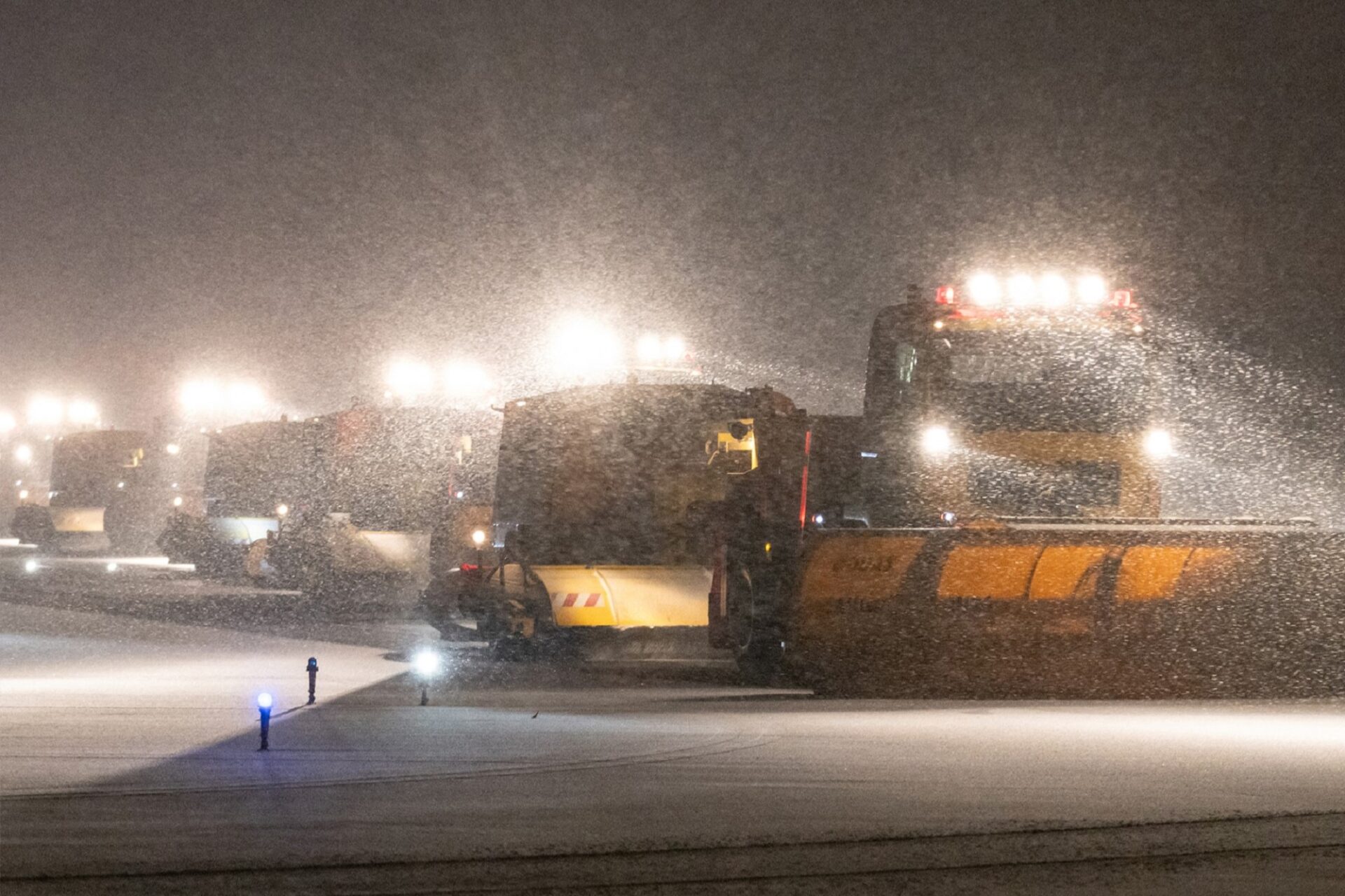 Amsterdam Schiphol faces further travel chaos, forecasts predicting more snow