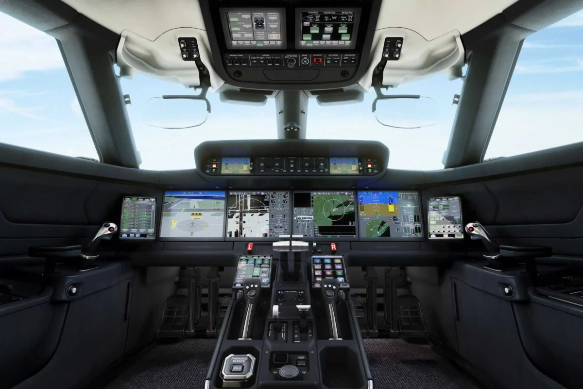 cockpit LaunchAd1 v01r02v g700 flightdeck mkt 001 v02r01 cockpit_LaunchAd1_v01r02;v_g700_flightdeck_mkt_001_v02r01
