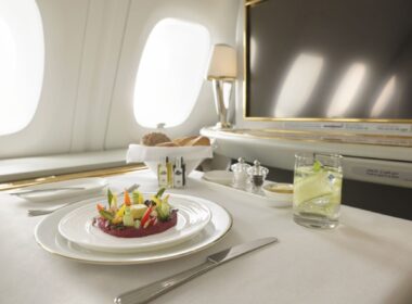 Emirates switches to whole vegan food