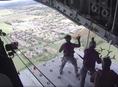 France’s DGA tests manual drone drops from Airbus A400M