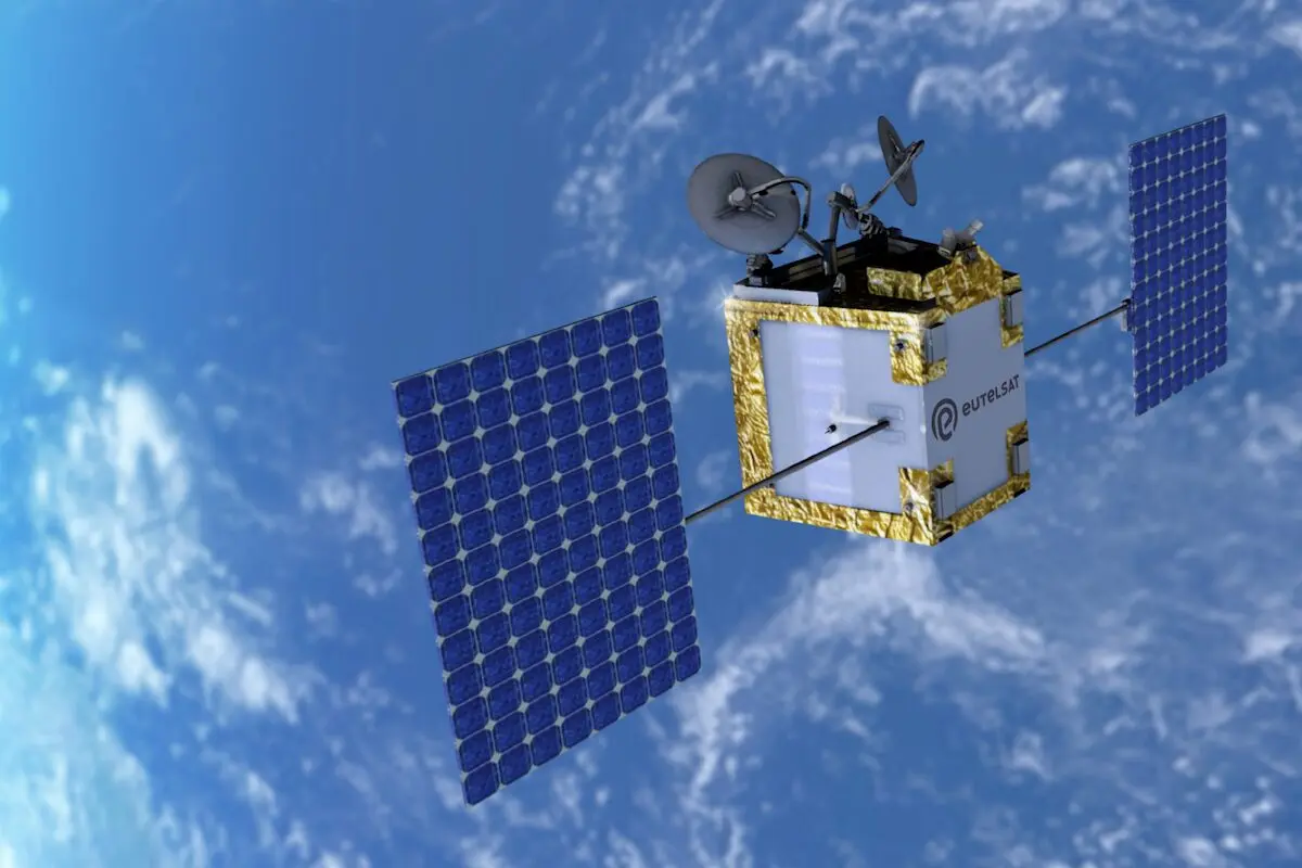 LEO satellite 2025 Eutelsat OneWeb