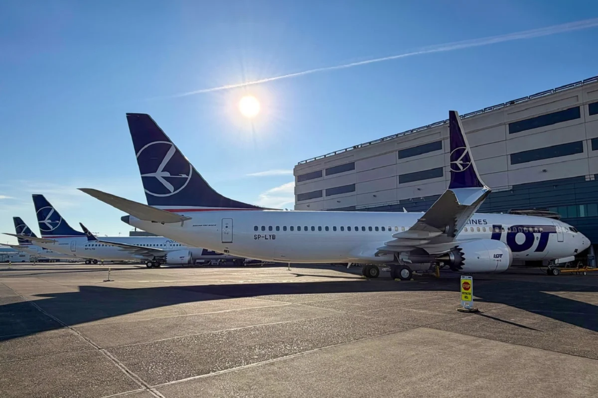 LOT Polish Airlines Boeing 737 MAX 8