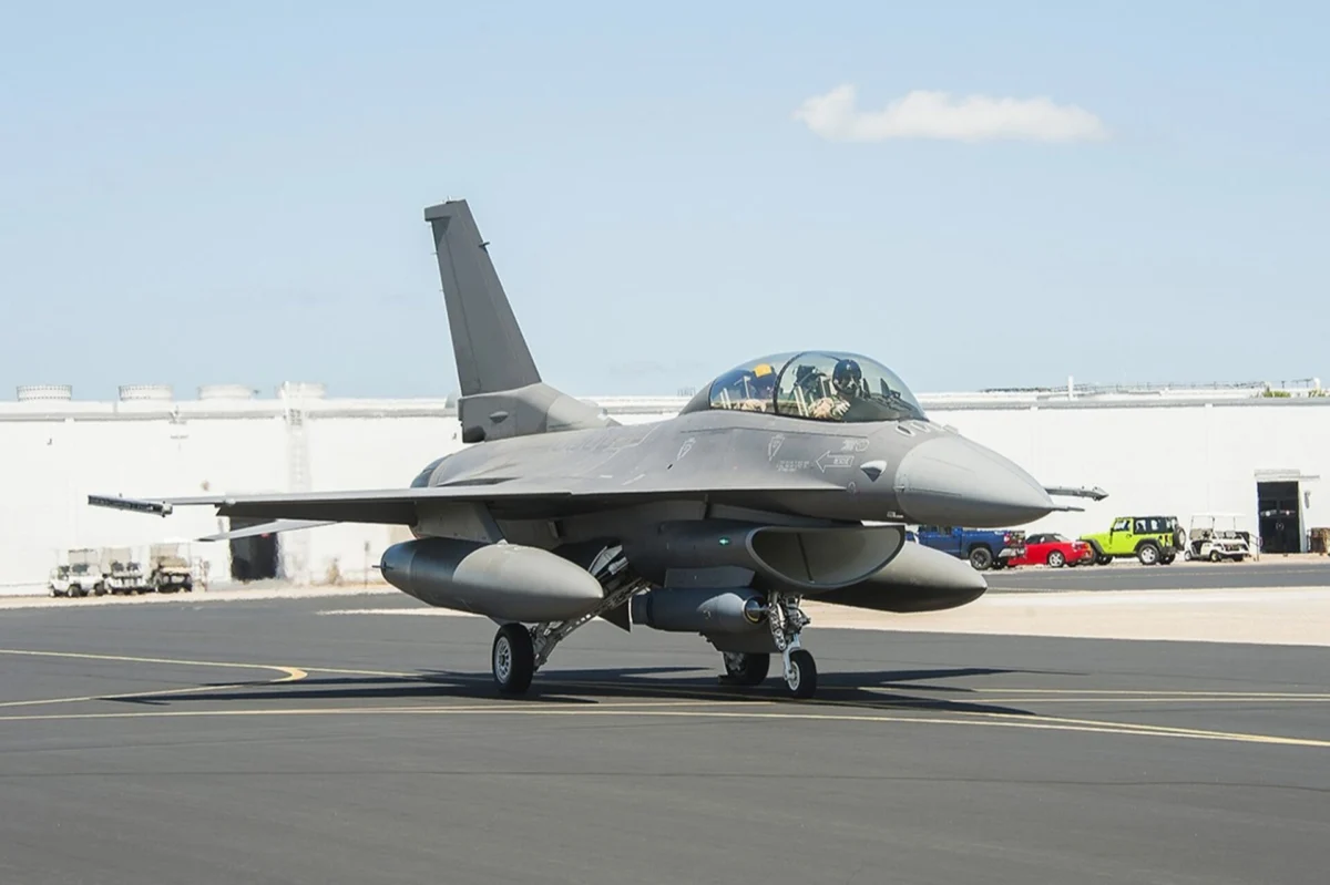 Lockheed Martin F 16 with LEGION pod