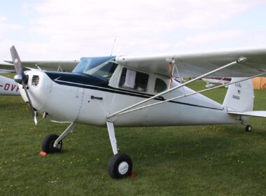 N2106V Cessna